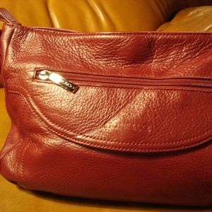 Stone&Co red leather shoulder bag, nwot, medium